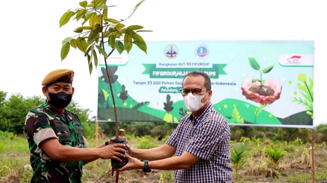 FIFGROUP kembali mengadakan kegiatan FIFGROUP Hijaukan Bumi tahap 2 dengan menanam sebanyak 3.300 bibit pohon.