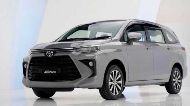 All-New Toyota Avanza, dengan sistem penggerak roda depan, diluncurkan di Jakarta, Rabu (10/11/2021). [Antara]