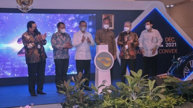 Opening ceremony GIIAS Surabaya 2021 bersama Menteri Perindustrian Agus Gumiwang Kartasasmita [Seven Event].