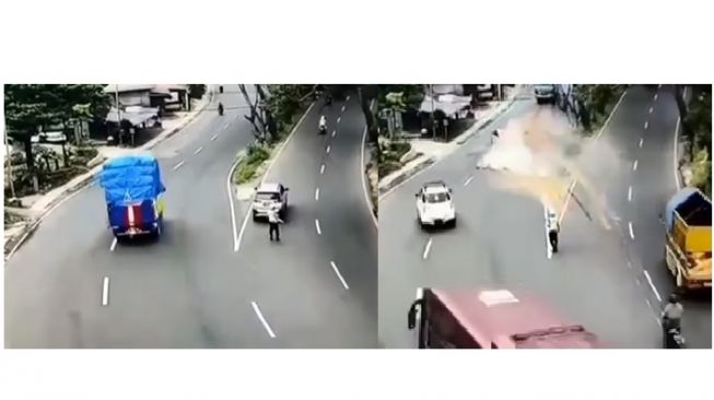 Detik-detik Daihatsu Terios Tertimpa Truk Pembawa Gabah Di Jalan, Ngilu Lihatnya (Instagram)