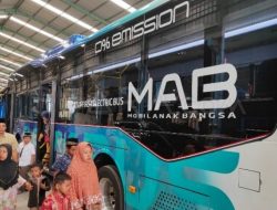Menhub Apresiasi UI yang Serahkan Bus Listrik untuk Kegiatan G20
