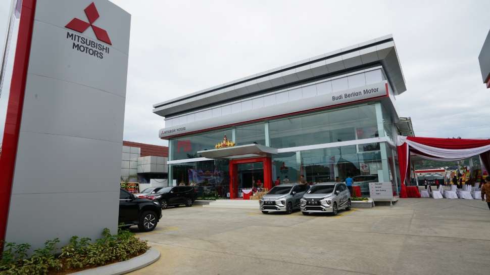 Mitsubishi Resmikan Tiga Diler Baru di Lampung