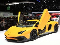 Mobil Hibrida Lamborghini Akan Gunakan Bahan Bakar Sintetis